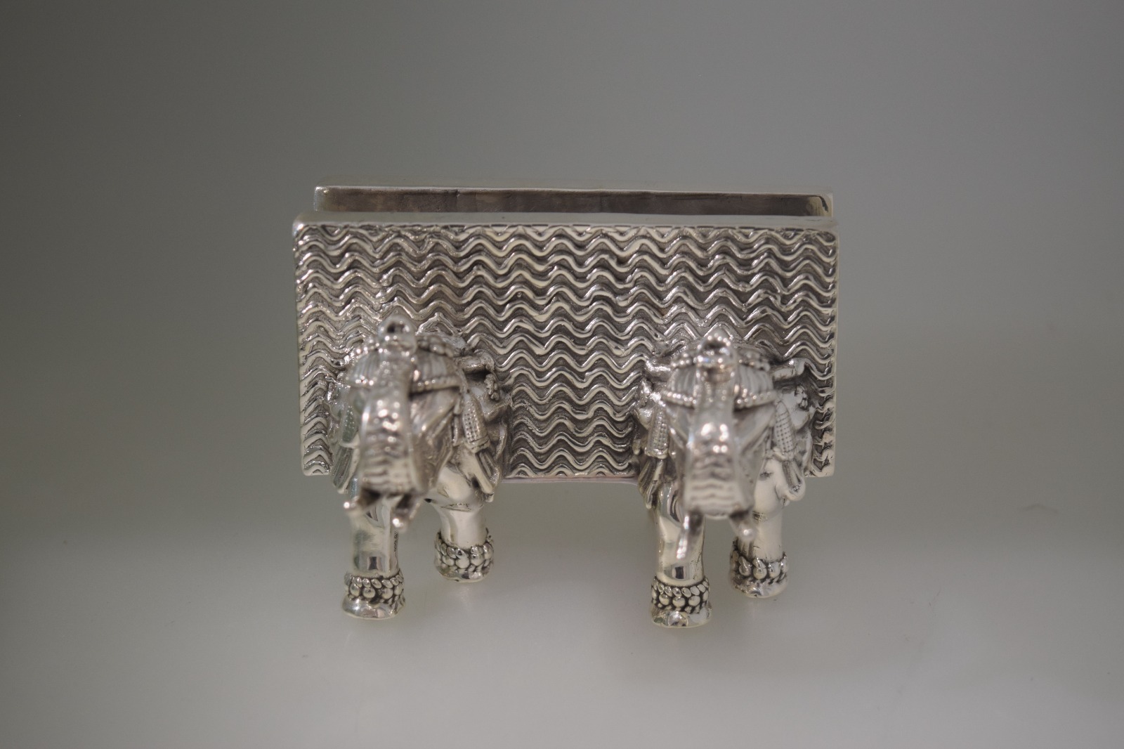 Suraj Bhan Jewellery Hub - Elephant Silver Card Holder